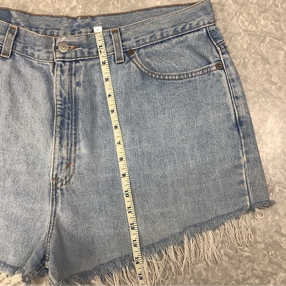 Vintage Y2K Levi’s 550 High Waisted Cutoff Jean Shorts / Made in USA - Size 18 - Picture 6 of 12